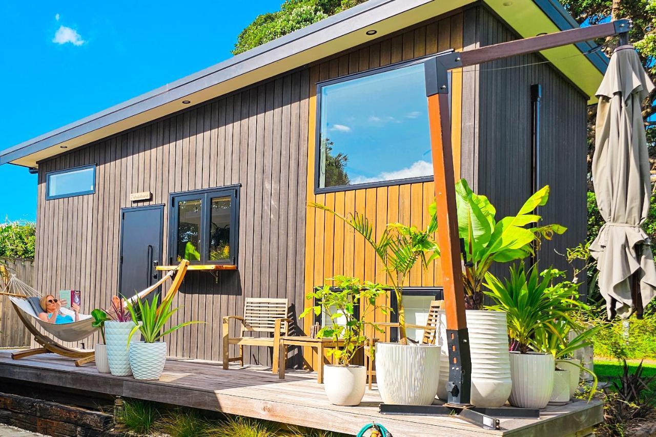 Hotel Adventurer'S Chest - Pohutukawa Hotwater Beach Exterior foto